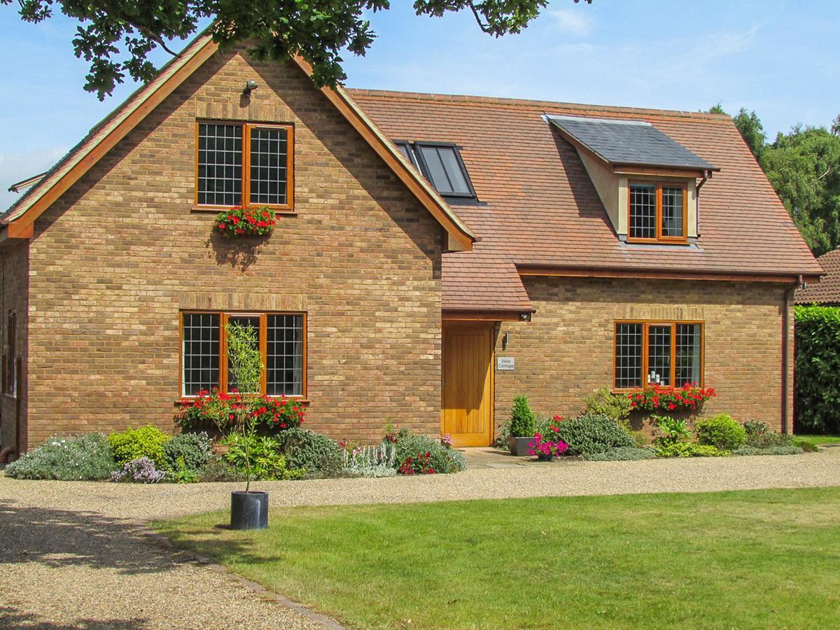 Swiss Cottage Aldringham Экстерьер фото